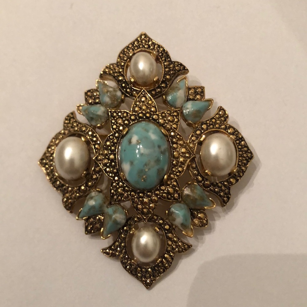 Vintage Sarah Coventry Faux Turquoise Brooch